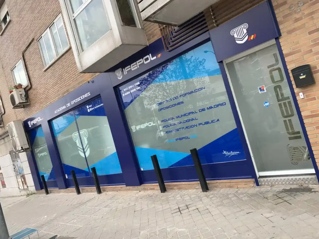 Cristales rotulados con vinilos, efecto logrado tras trabajos realizados