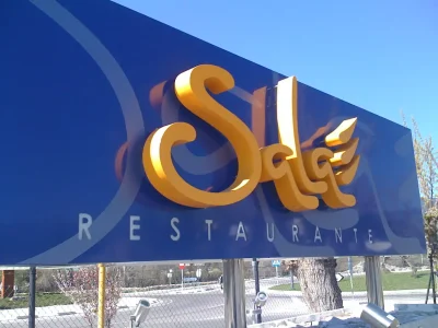 Letras corpóreas para restaurante en Madrid