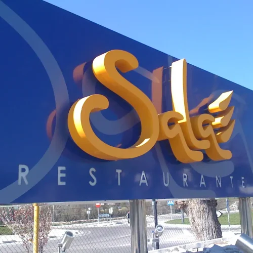 Letras corpóreas para restaurante en Madrid