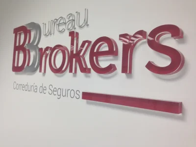 Logos corpóreos para oficinas de empresas