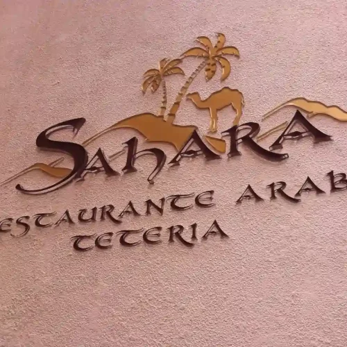 Letras corpóreas para tetería