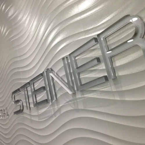 Letras corpóreas en metacrilato para clínica dental