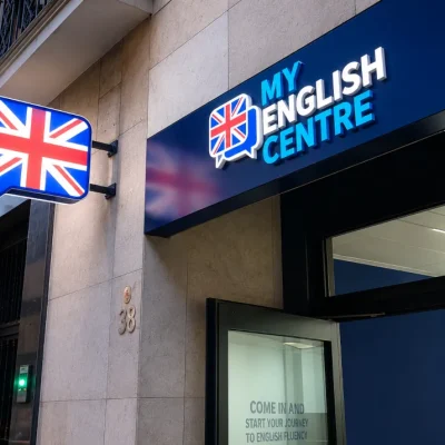 Academia de inglés rotulada en Madrid
