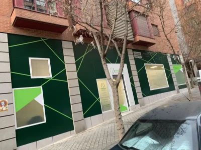 Rotulación en vinilo en fachada