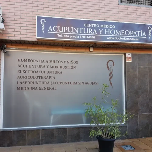 Vinilos decorativos en centro de acupuntura