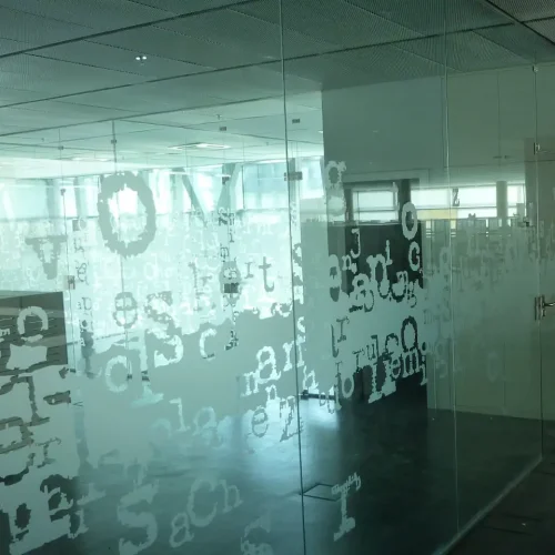 Vinilos para cristales para mamparas de oficinas