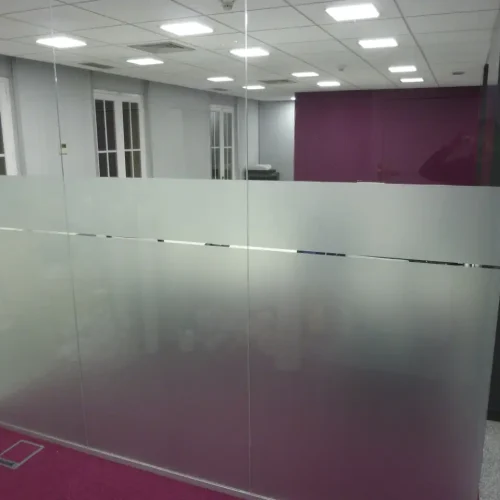 Rotulación de cristales y mamparas de oficinas