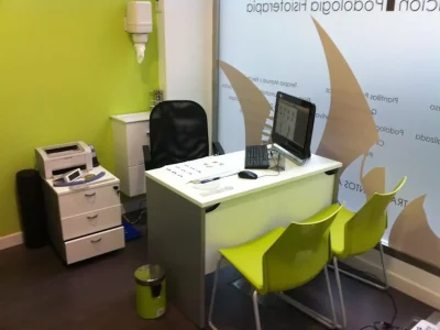 Rotulación en vinilo de cristales de locales y escaparates